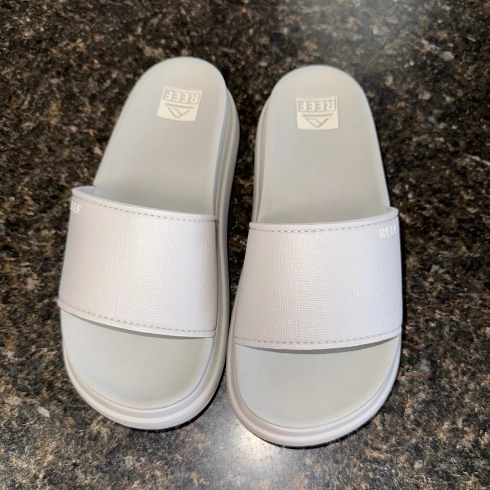Reef Womens White Slide Sandals